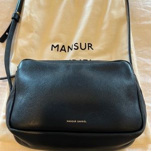 Mansur Gavriel double zip Crossbody bag - navy lambskin
